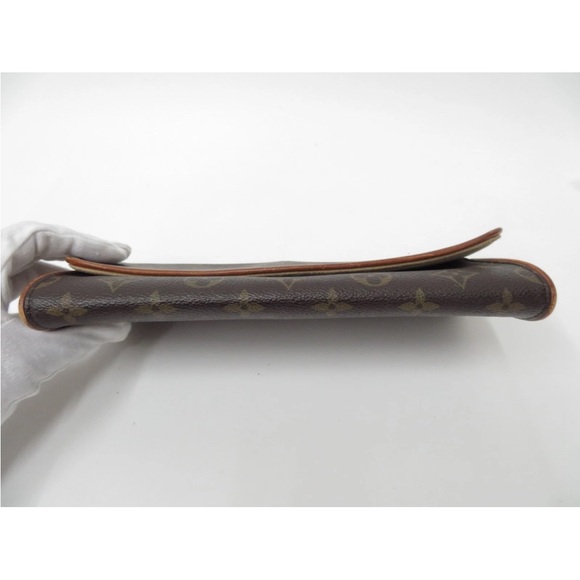 LOUIS VUITTON Pochette Twin GM Monogram Shoulder Bag - Picture 7 of 16